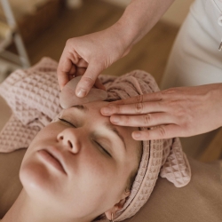 Facial Treatment 2