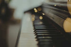  Piano Lessons With Gaya 1
