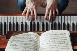 Piano Lessons With Gaya 3