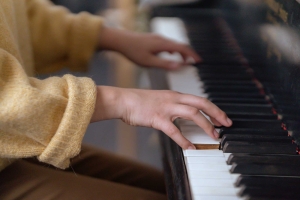 Piano Lessons With Gaya 4