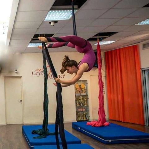 Leyzer Dance Studio 9